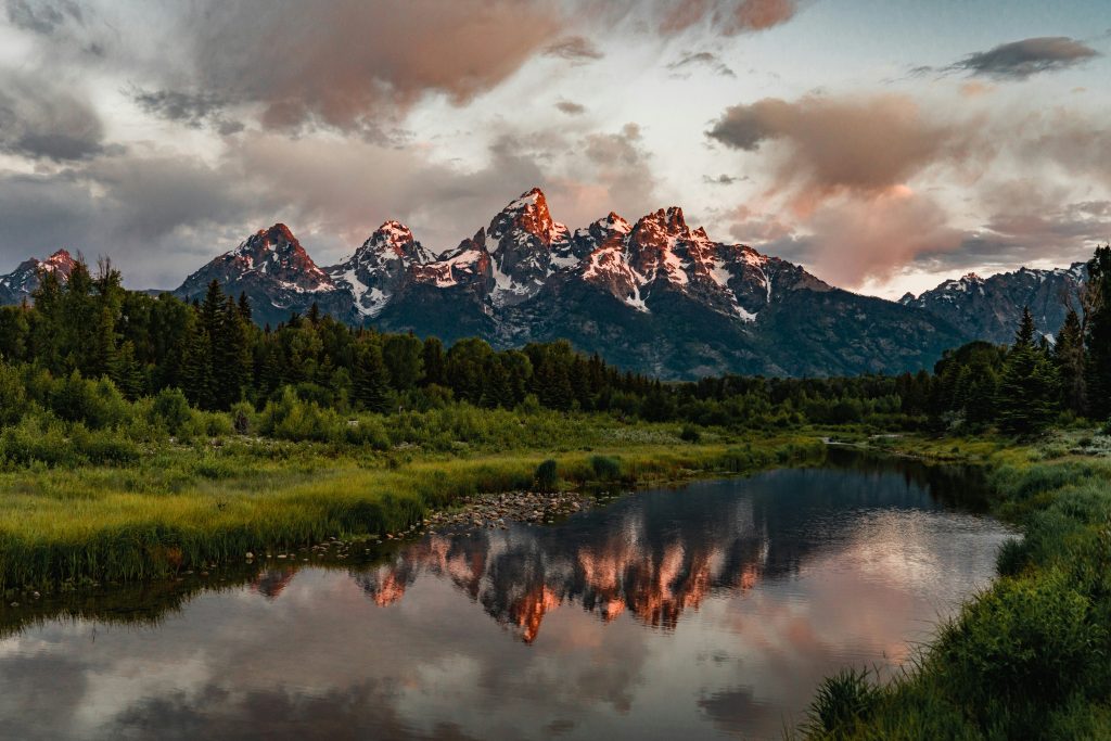 Grand Tetons that are near rexburg, that have a lot of fun things to do